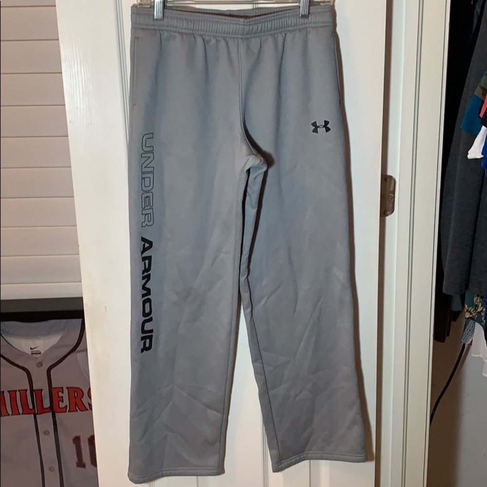 Under armour youth large gray and black sweats